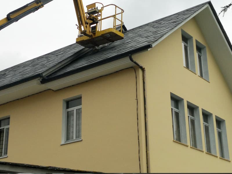 Rehabilitación de fachada en vivienda con problemas de humedades - Pinturas Carlos